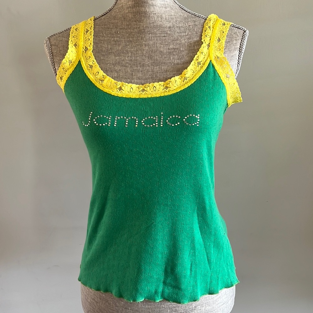 Brand Unknown | Measures 16 inches armpit to armpit | Green/Yellow | Jamaica tee